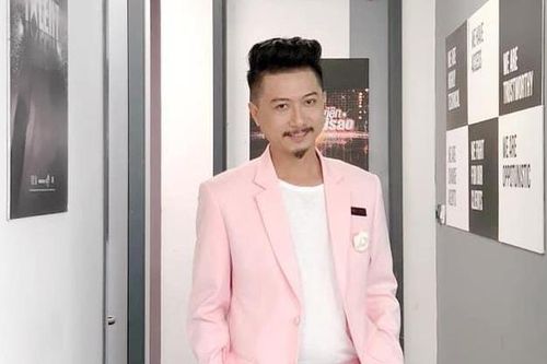 Hứa Minh Đạt gây chú ý khi hát 'Sóng gió' của Jack, K-ICM