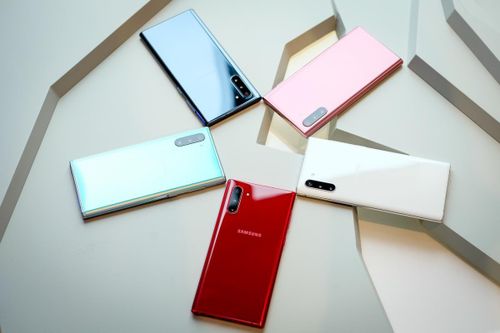 Galaxy Note10 thay đổi thiết kế để chinh phục những 'bóng hồng'?