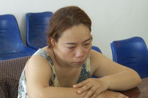 Mua sổ đỏ giả đi lừa đảo, người phụ nữ rơi lệ ở đồn công an Đà Nẵng