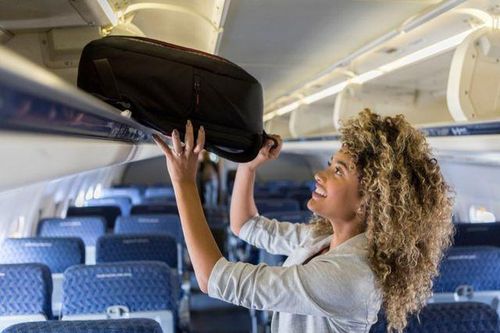 13 cách giúp chuyến bay đường dài dễ chịu hơn