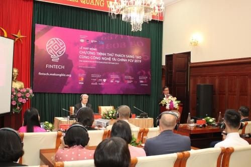 Khởi động Thử thách sáng tạo cùng công nghệ tài chính