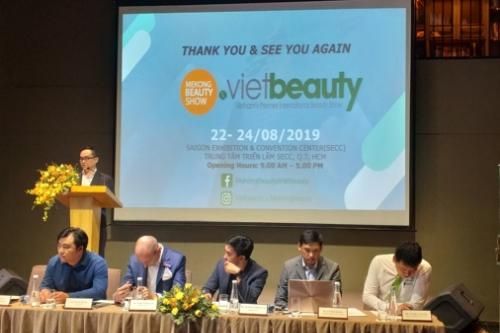 Làm đẹp tại Mekong Beauty & Vietbeauty