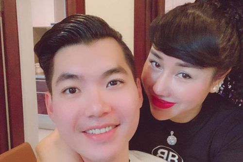 Vợ chồng Trương Nam Thành hạnh phúc đón con sinh đôi