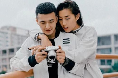 Bạn gái Huỳnh Anh: 'Yêu xa không khó như người ta nghĩ'
