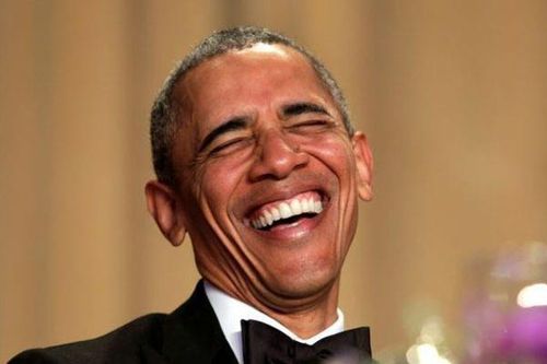 Hơn 80.000 người đòi đổi tên đường ngoài Tháp Trump thành Obama