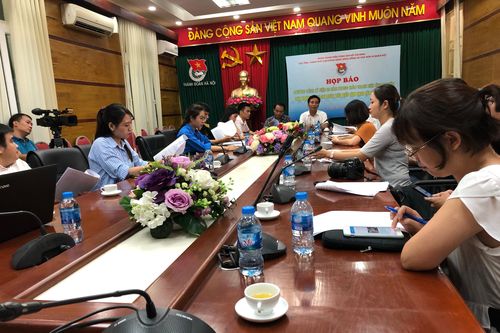 Tuyên dương, khen thưởng 129 Bí thư chi đoàn tiêu biểu làm theo lời Bác