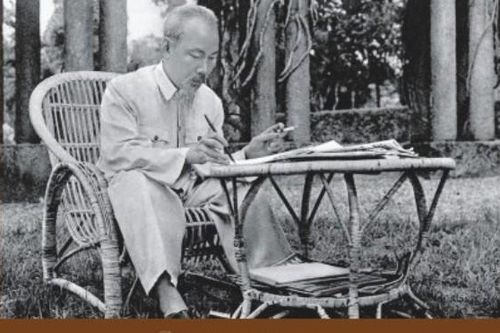 Ra mắt sách ảnh '50 năm thực hiện Di chúc của Chủ tịch Hồ Chí Minh'