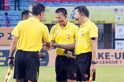 Hoàng hôn V-League