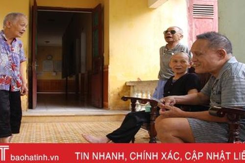 Vu lan ấm tình thương ở Trung tâm Bảo trợ xã hội Hà Tĩnh