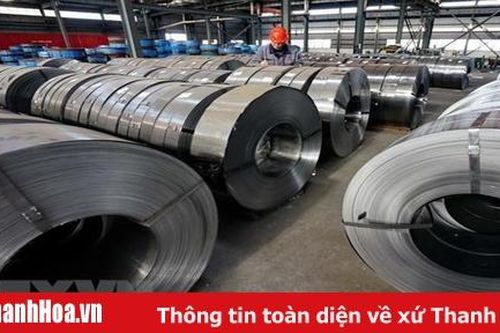 Sản lượng công nghiệp của Trung Quốc xuống thấp nhất trong 17 năm