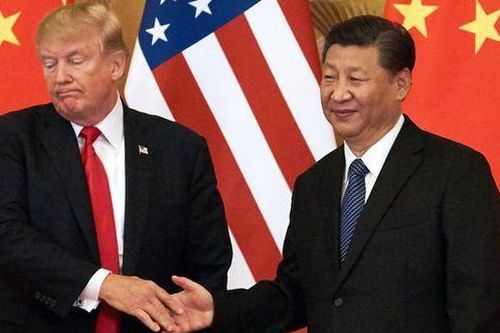 Hoãn áp thuế lên nhiều mặt hàng Trung Quốc: 'Ông Trump đã dao động'?