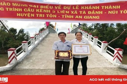 Gặp nông dân đóng góp 700 triệu đồng xây cầu