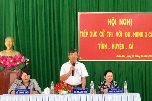 Cử tri phản ảnh nhiều vấn đề bức xúc về dân sinh