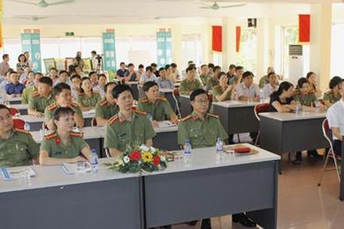 Công ty cổ phần phân lân Ninh Bình tổ chức ngày hội Toàn dân bảo vệ ANTQ