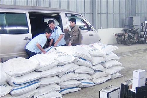 Cần quyết liệt hơn trong đấu tranh chống buôn lậu đường kính trắng qua biên giới