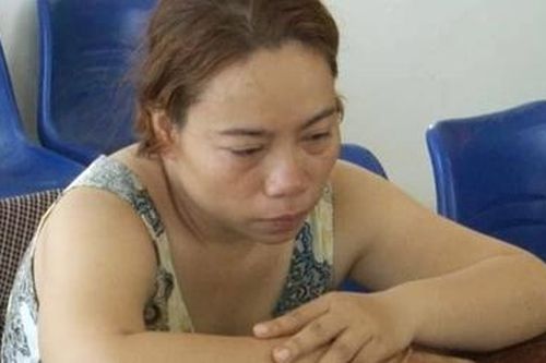 Đặt mua sổ đỏ giả trên mạng để 'cấn nợ'