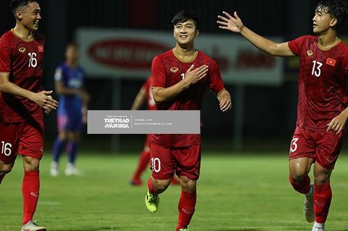 Lọt mắt xanh thầy Park, 3 'sao' hạng Nhất cầm chắc nửa vé dự SEA Games