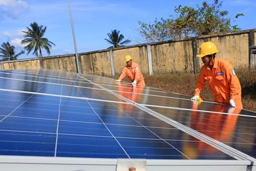 EVN SPC: Đồng loạt ra quân để tăng tốc phát triển điện mặt trời