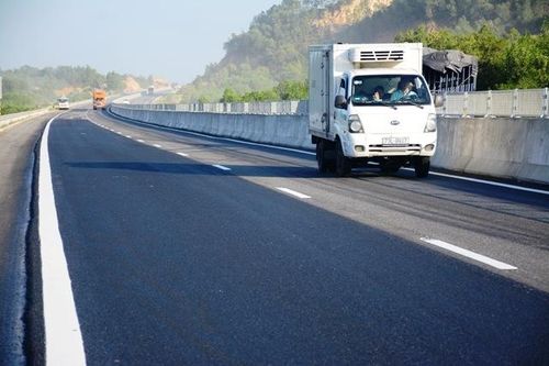 Sớm giải quyết các vướng mắc tại cao tốc Đà Nẵng - Quảng Ngãi
