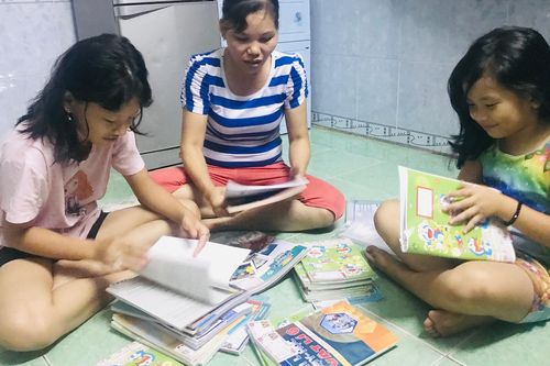 Lo cho con vào năm học mới