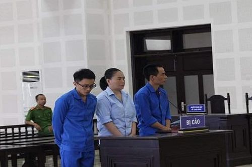 Dắt nhau vào tù vì cùng mua bán 'cái chết trắng'