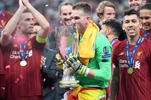 Klopp choáng Adrian vừa đến đã giúp Liverpool ẵm cúp
