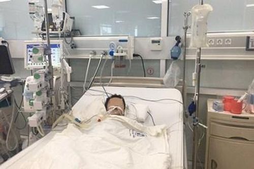 Bé trai nguy kịch do dùng thuốc hạ sốt quá liều