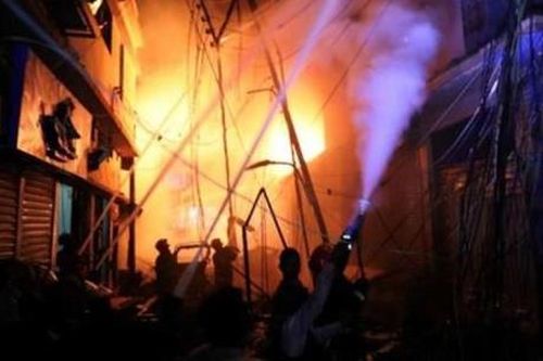 Hỏa hoạn tại nhà máy sản xuất nhựa ở Bangladesh