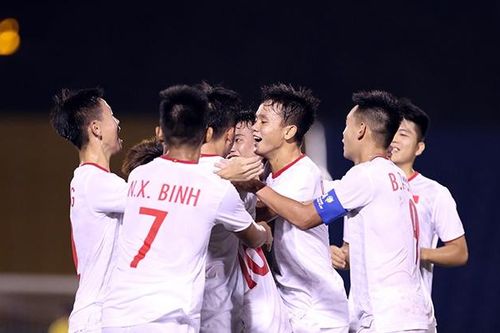 HLV Hoàng Anh Tuấn không coi trọng thành tích: U18 VN cần gì Thái Lan 'cứu'!