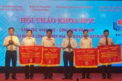 Kinh tế Khoa học - công nghệ Ông Trương Công Nam được Thủ tướng Chính phủ tặng bằng khen