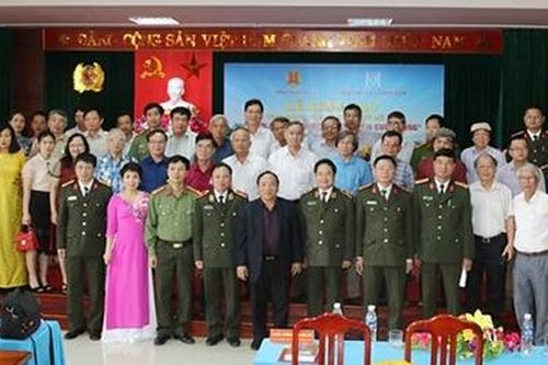 Nhà văn Hữu Ước: Dòng chảy văn học mạnh mẽ và quyết liệt...