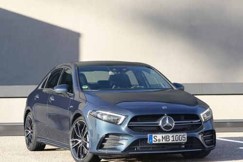 Mercedes-AMG A35 'rẻ nhất dòng AMG' có giá cao bất ngờ