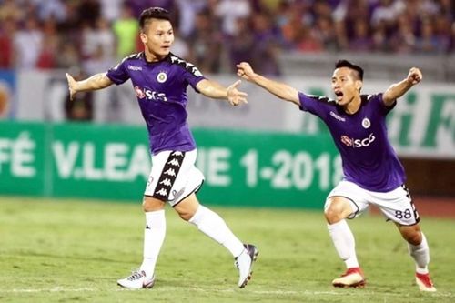 Quang Hải lập siêu phẩm, Hà Nội tiến gần ngôi vô địch