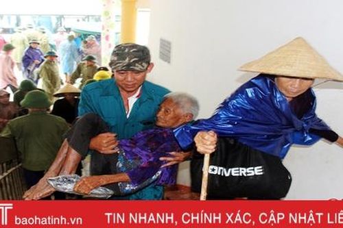 Kỳ Anh khẩn cấp sơ tán dân, cứu người trong tình huống giả định mưa bão