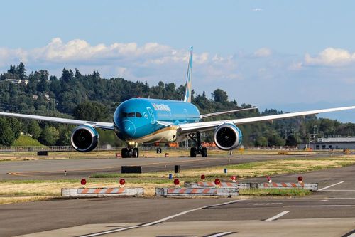 Chờ đón siêu máy bay Boeing 787-10 đầu tiên sắp hạ cánh Nội Bài