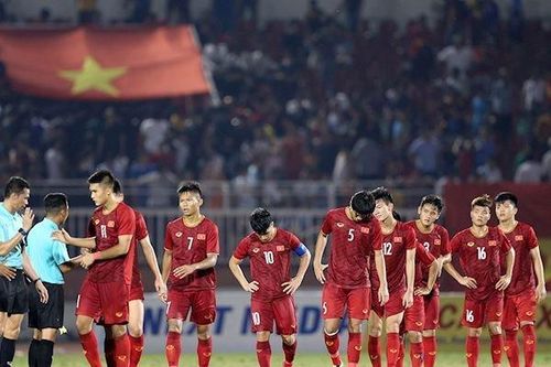 Muốn thành công trong tương lai, bóng đá Việt Nam cần một 'cuộc cách mạng triệt để'