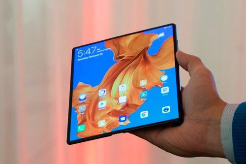 Huawei Mate X lại bị trì hoãn ngày ra mắt vì lý do kỹ thuật