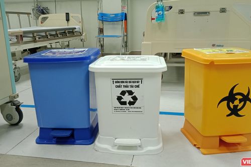 22 tấn rác thải nhựa y tế vứt đi mỗi ngày