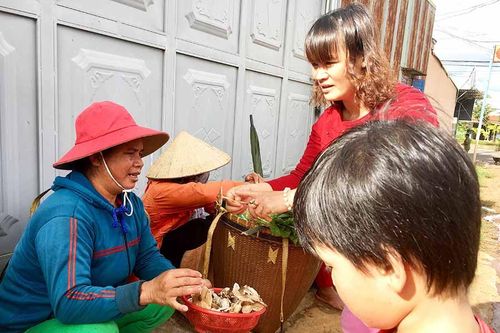 Mưu sinh mùa nấm mối