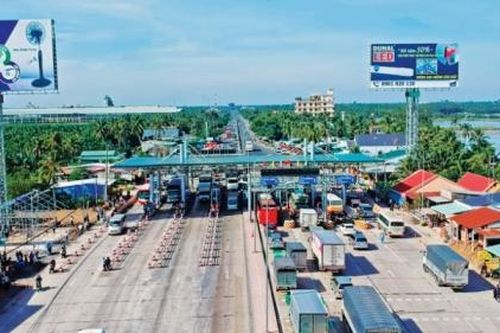 Chất vấn tại phiên họp 36 UBTVQH: Nóng vấn đề BOT