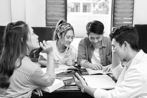 Khoe vẻ đẹp lung linh ngày tựu trường chỉ sau một cú chạm