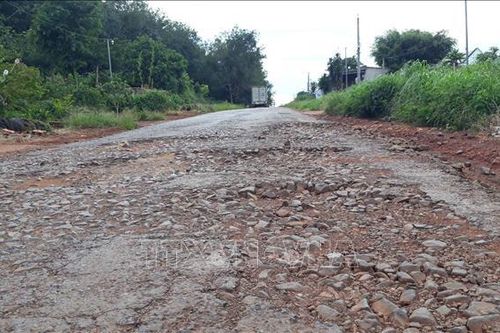 Đường liên xã xuống cấp nghiêm trọng gây mất an toàn giao thông