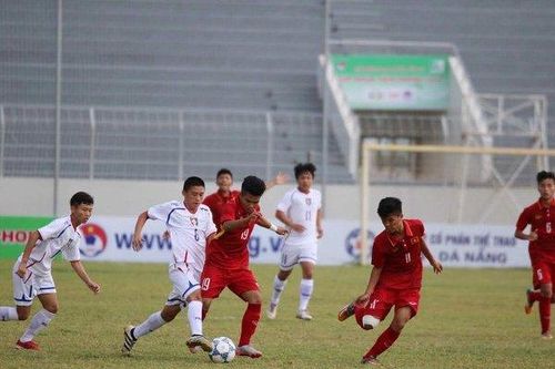 Bóng đá trẻ khủng hoảng khi khoảng trống giữa các lứa cầu thủ là quá lớn