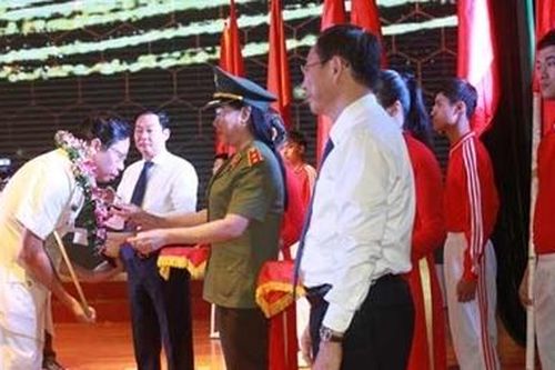 Tuyên dương 10 điển hình tiên tiến trong phòng chống tội phạm tại quận Bắc Từ Liêm