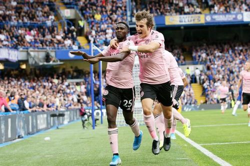 Chelsea tuột chiến thắng, Lampard ngồi trên đống lửa