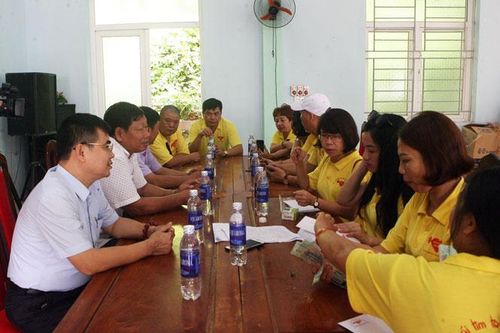 Chung tay chia sẻ với đồng bào vùng lũ huyện Quan Sơn, Thanh Hóa