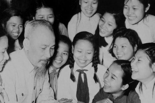 Dung dị mà sâu lắng - Ấn tượng từ Chương trình giao lưu 'Hồ Chí Minh - Hành trình khát vọng'
