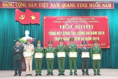 Học và làm theo Bác để phục vụ nhân dân tốt hơn