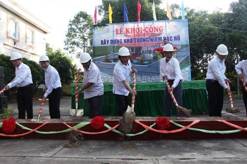 Khởi công xây dựng Nhà tưởng niệm Bác Hồ