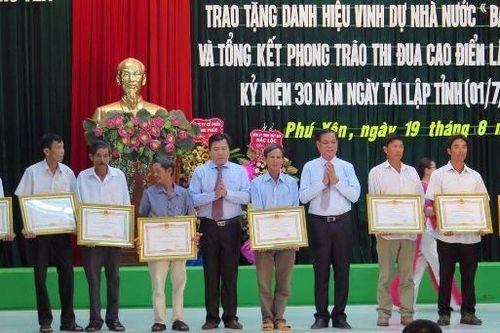 Phú Yên trao danh hiệu vinh dự Nhà nước 'Bà mẹ Việt Nam Anh hùng'